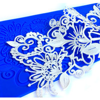 Crystal Candy Gold Lace Mat Hidden Heart