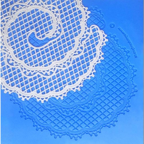 3D Floral Collection Lace Mat  Majestic Ruffle
