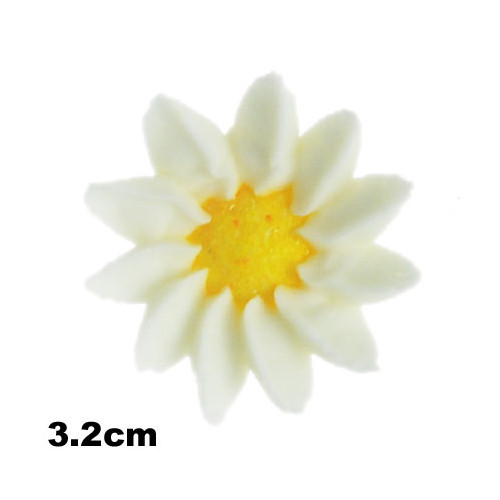 Flower Daisy Small 32mm White (Box 64)