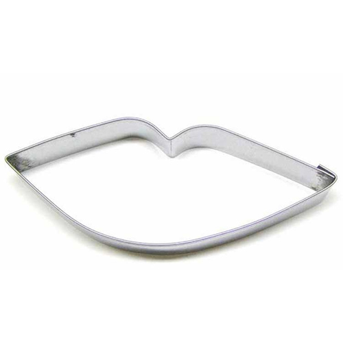 Lips Cutter 12cm x 5.5cm